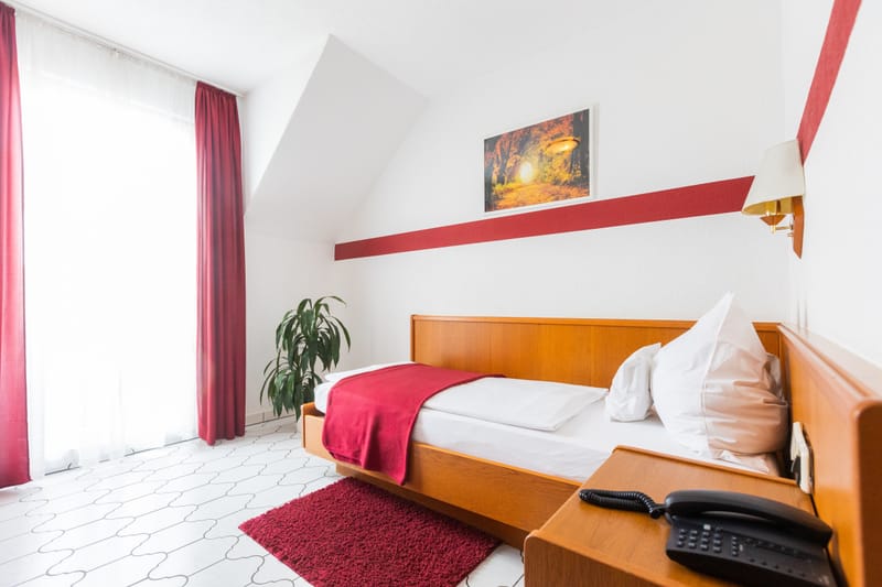Einzelzimmer · Standard · Eigenes Badezimmer · Balkon